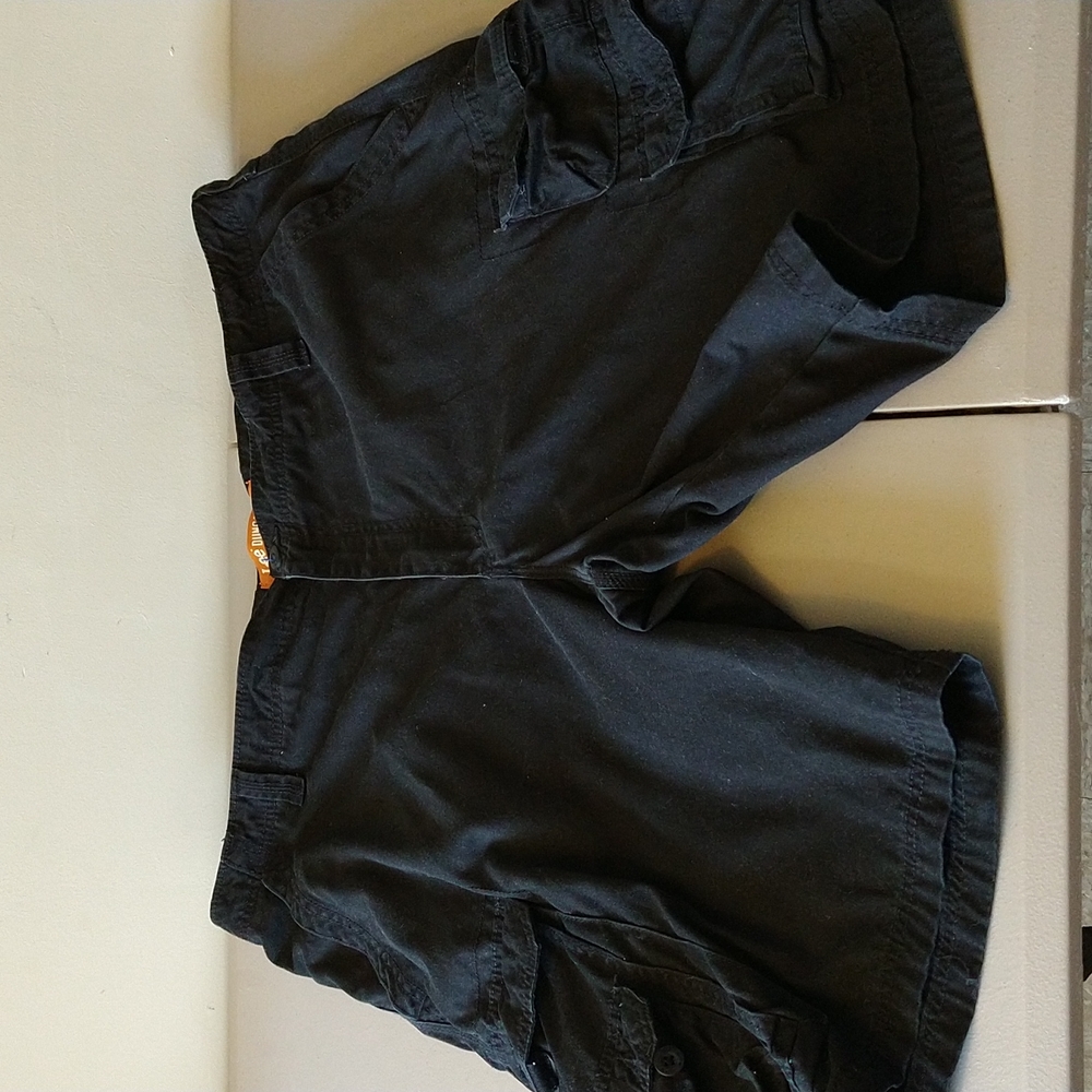 Men's black Lee dungaree cargo shorts size 44